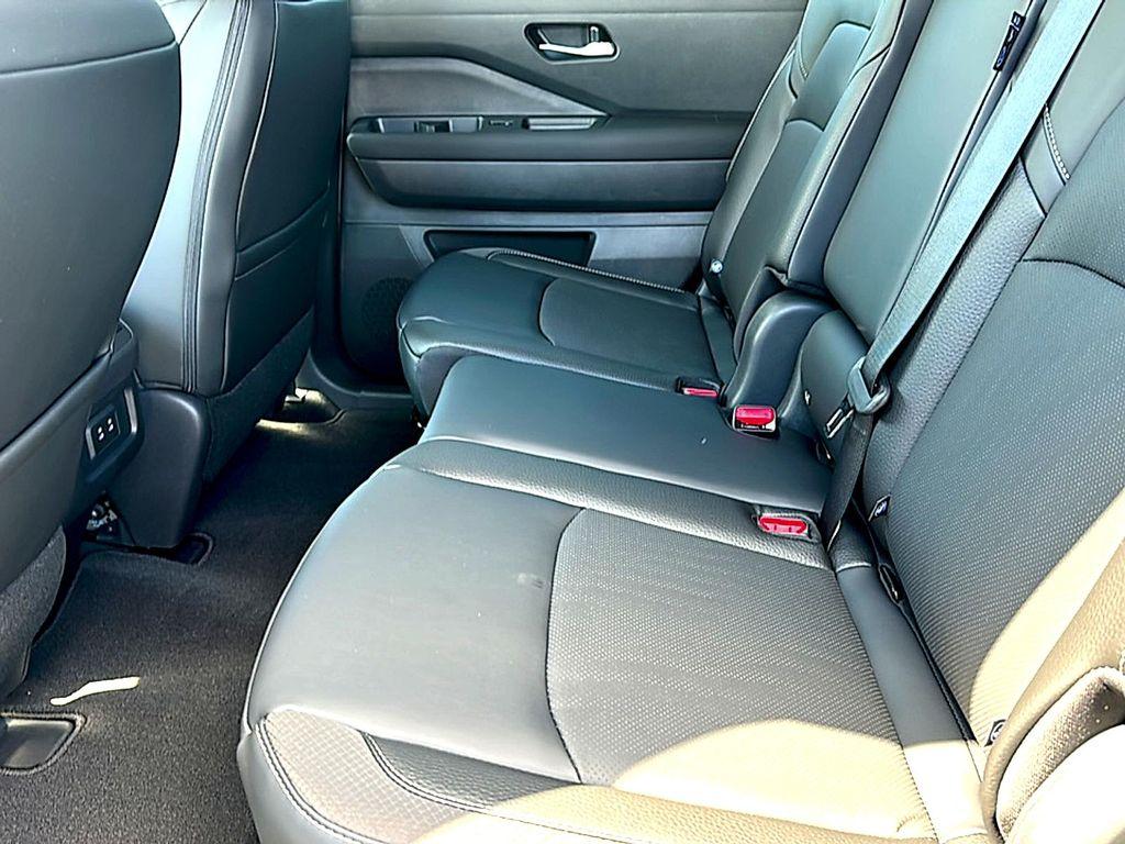 new 2026 Nissan Pathfinder car, priced at $38,988
