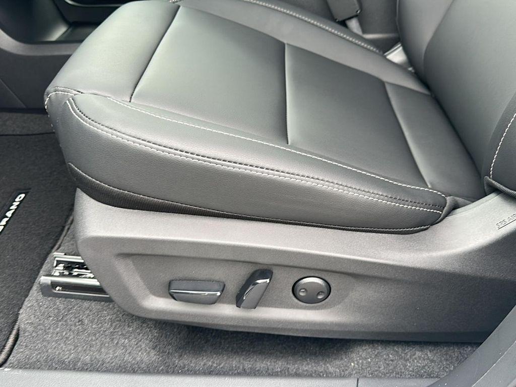 new 2025 Nissan Murano car, priced at $40,563