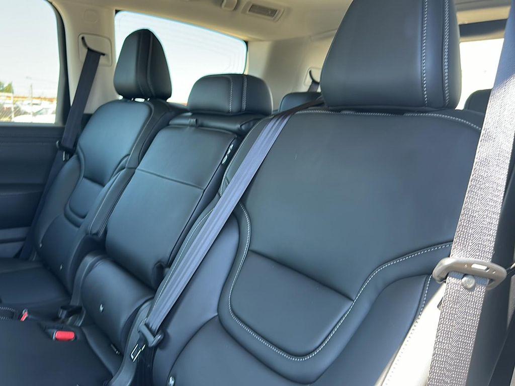 new 2026 Nissan Armada car, priced at $58,045