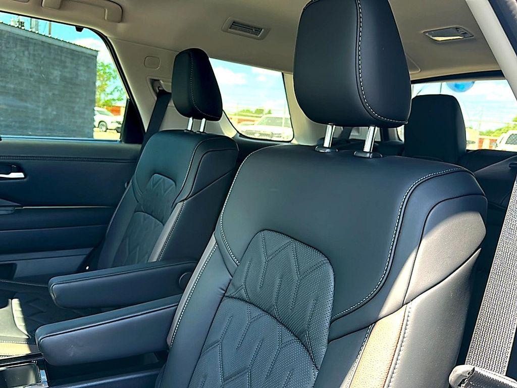 new 2026 Nissan Pathfinder car, priced at $49,084