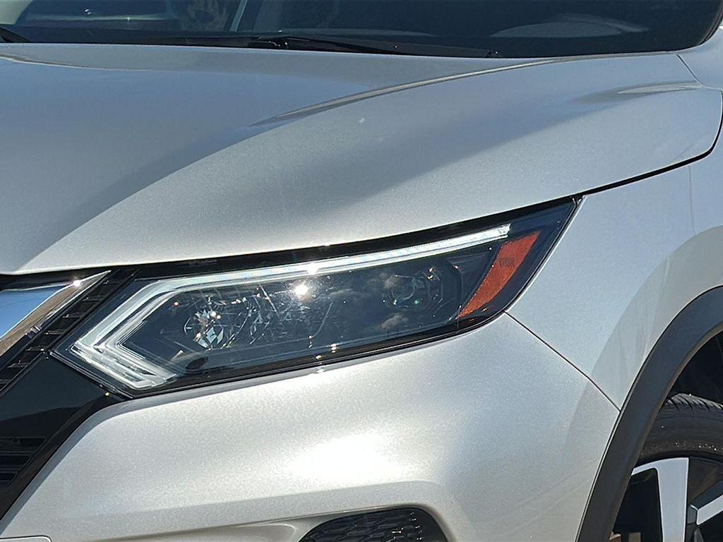 used 2021 Nissan Rogue Sport car, priced at $22,995