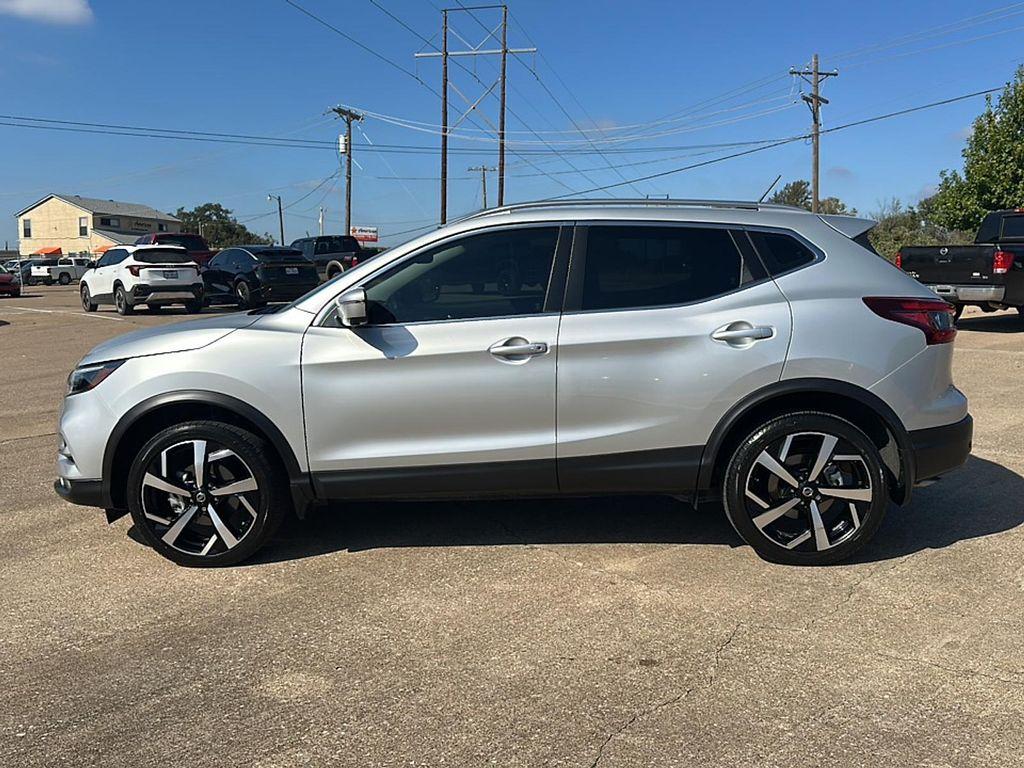 used 2021 Nissan Rogue Sport car, priced at $22,995