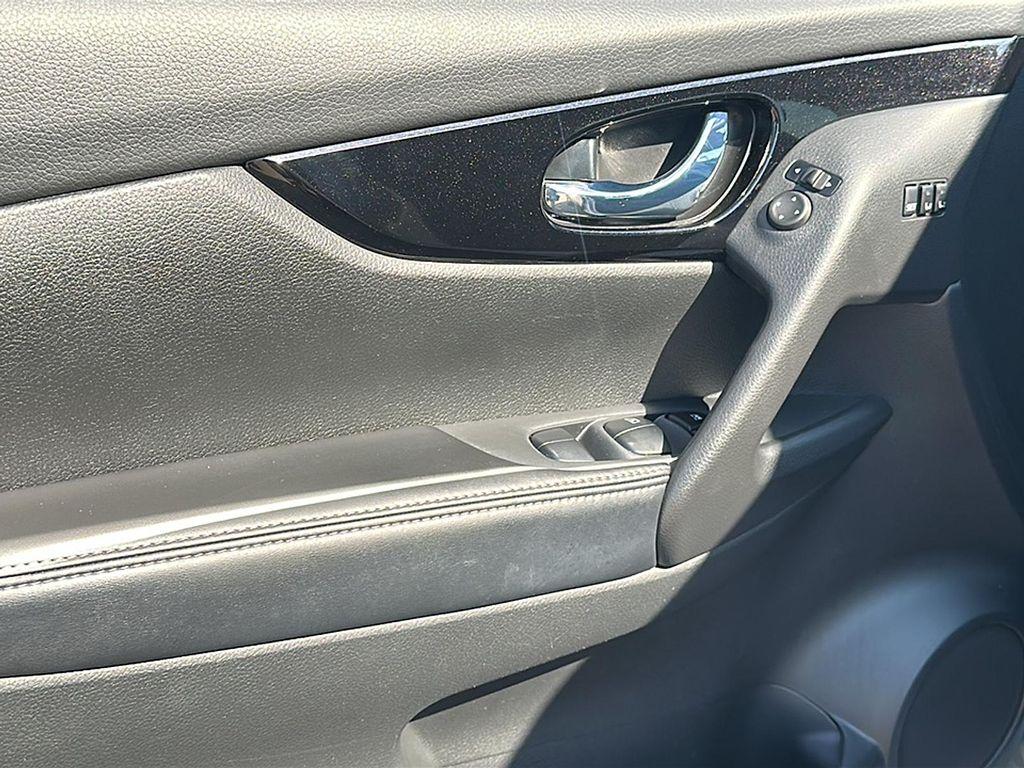 used 2021 Nissan Rogue Sport car, priced at $22,995