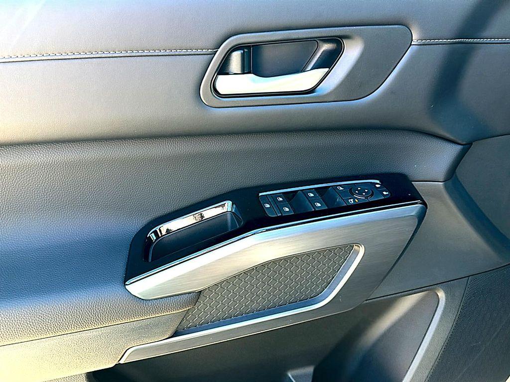 new 2026 Nissan Pathfinder car, priced at $38,633