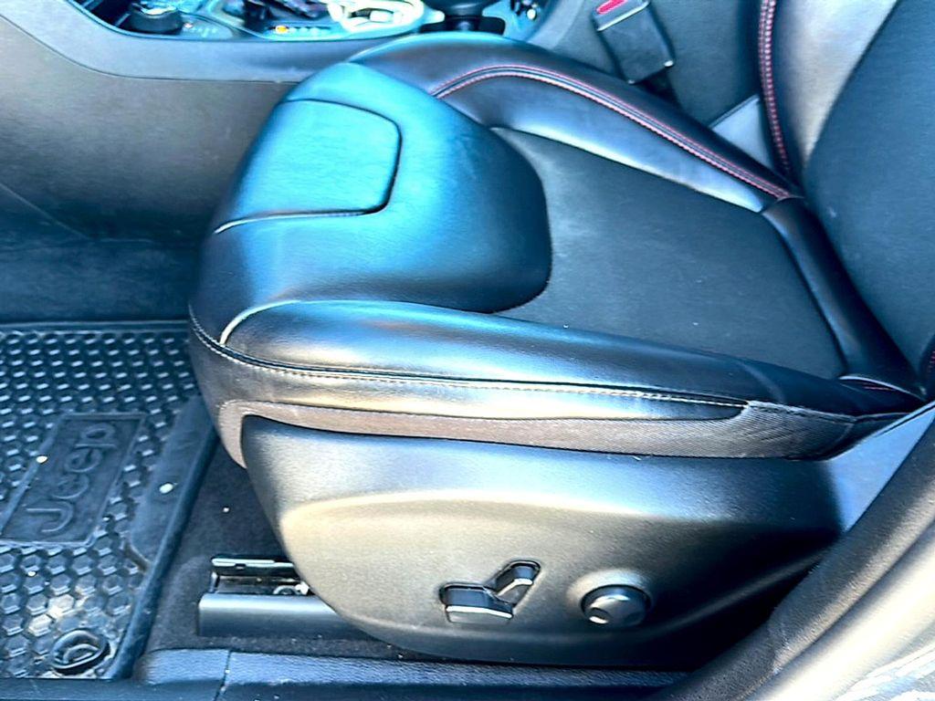 used 2022 Jeep Cherokee car, priced at $19,995