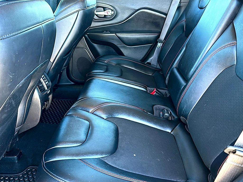 used 2022 Jeep Cherokee car, priced at $19,995