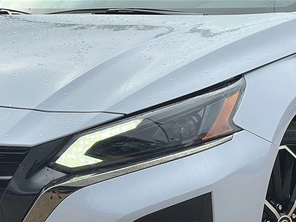 new 2025 Nissan Altima car, priced at $30,902