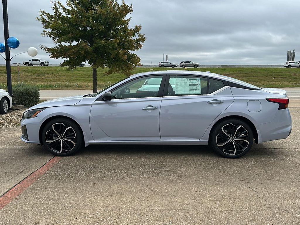 new 2025 Nissan Altima car, priced at $30,902