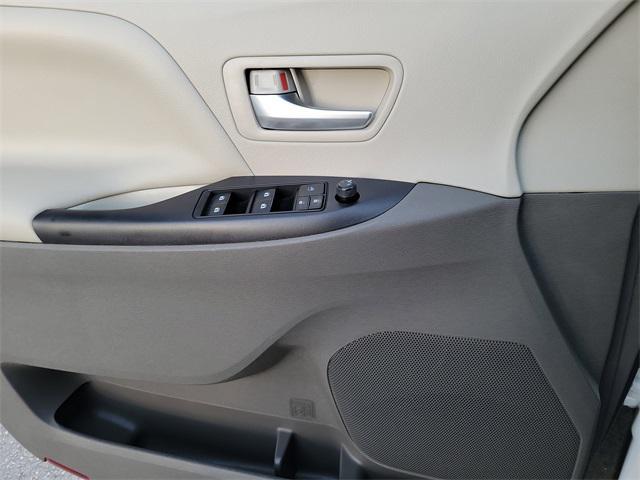 used 2017 Toyota Sienna car, priced at $19,113