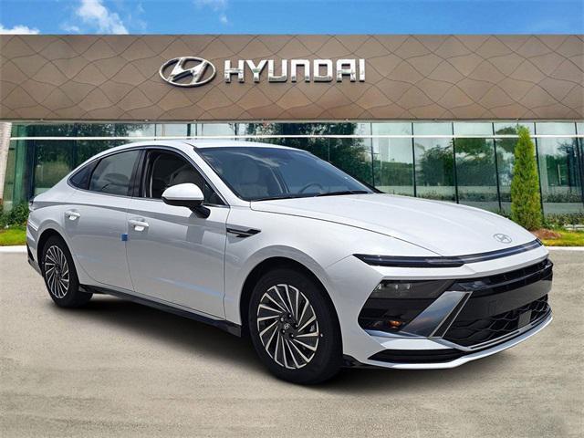 new 2025 Hyundai Sonata Hybrid car, priced at $25,044