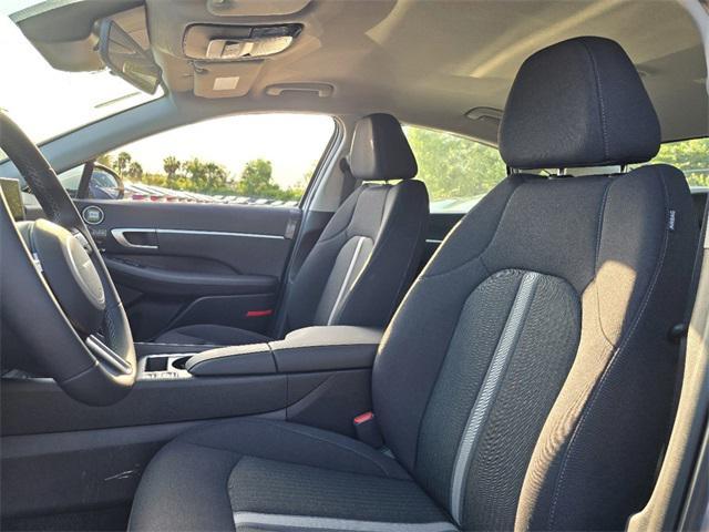 new 2025 Hyundai Sonata Hybrid car, priced at $32,160