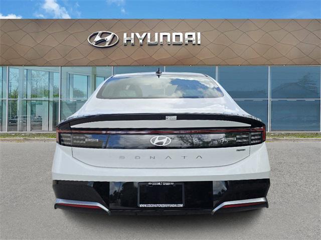 new 2025 Hyundai Sonata Hybrid car, priced at $32,160