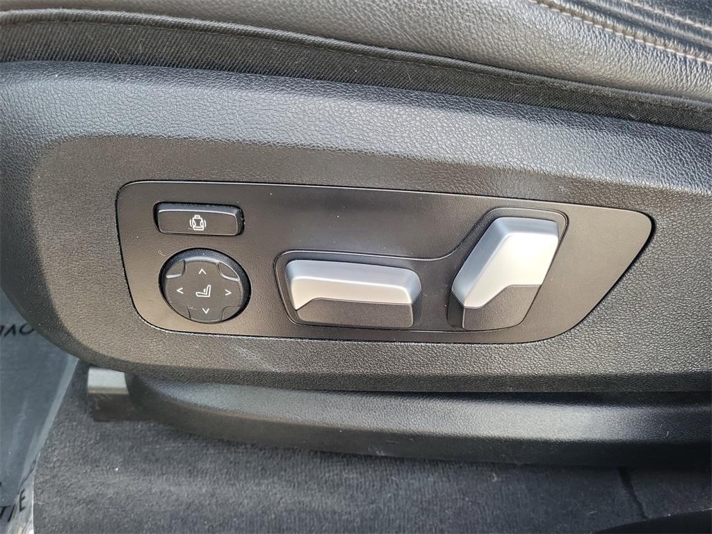 used 2022 BMW X5 car, priced at $39,939