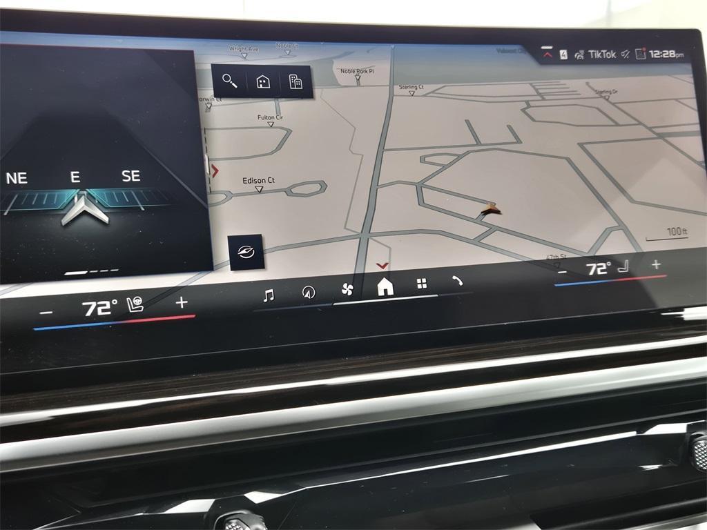 new 2026 BMW X7 car, priced at $129,270