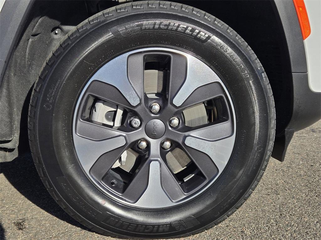 used 2022 Jeep Grand Cherokee 4xe car, priced at $26,649