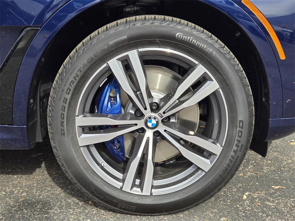 new 2026 BMW X7 car, priced at $123,160