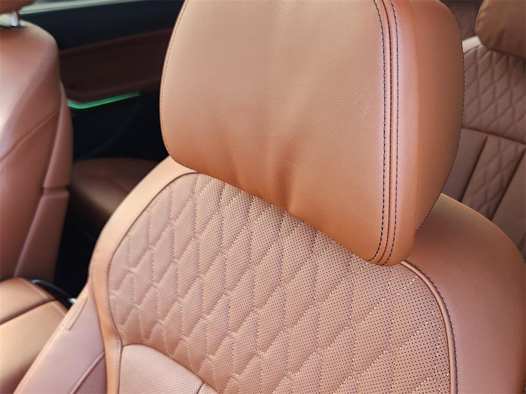 new 2025 BMW X7 car, priced at $141,975