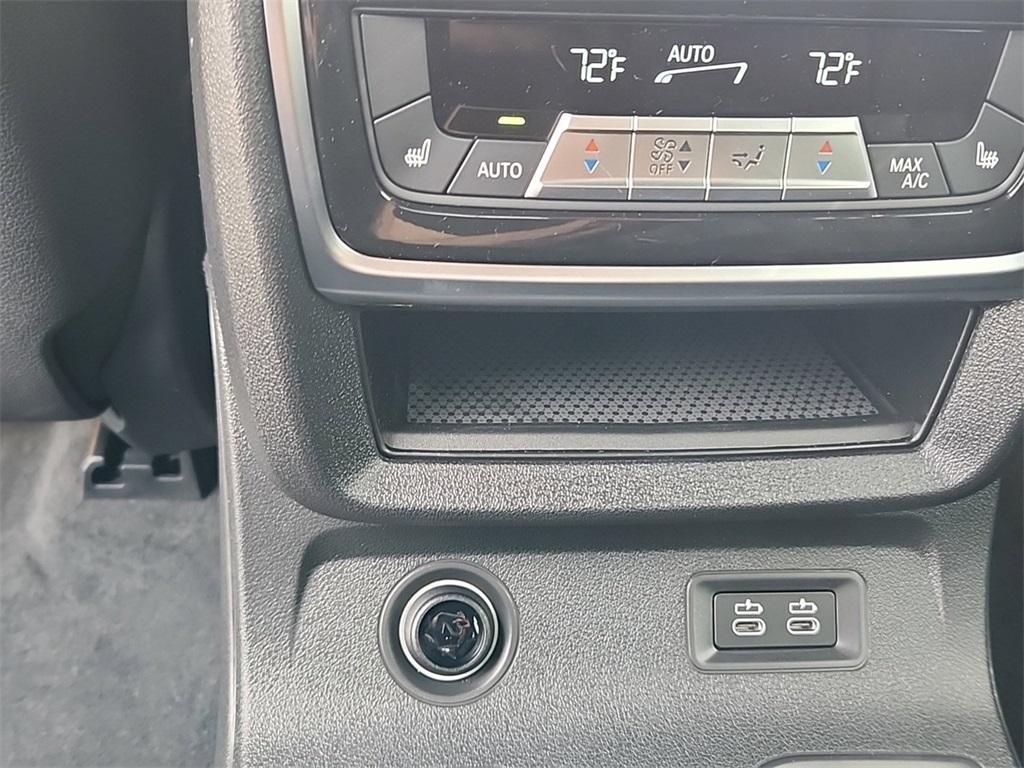 new 2025 BMW X7 car, priced at $123,425