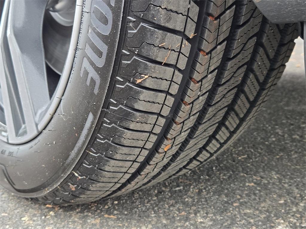 new 2026 BMW X7 car, priced at $98,535