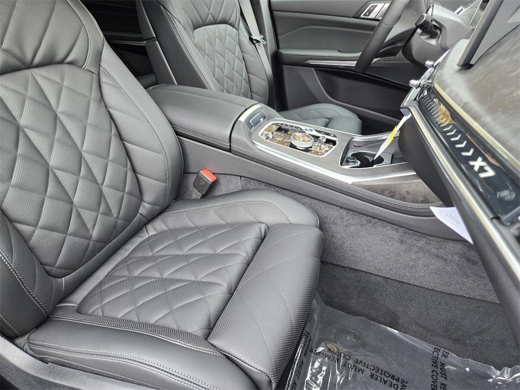 new 2026 BMW X7 car, priced at $98,535