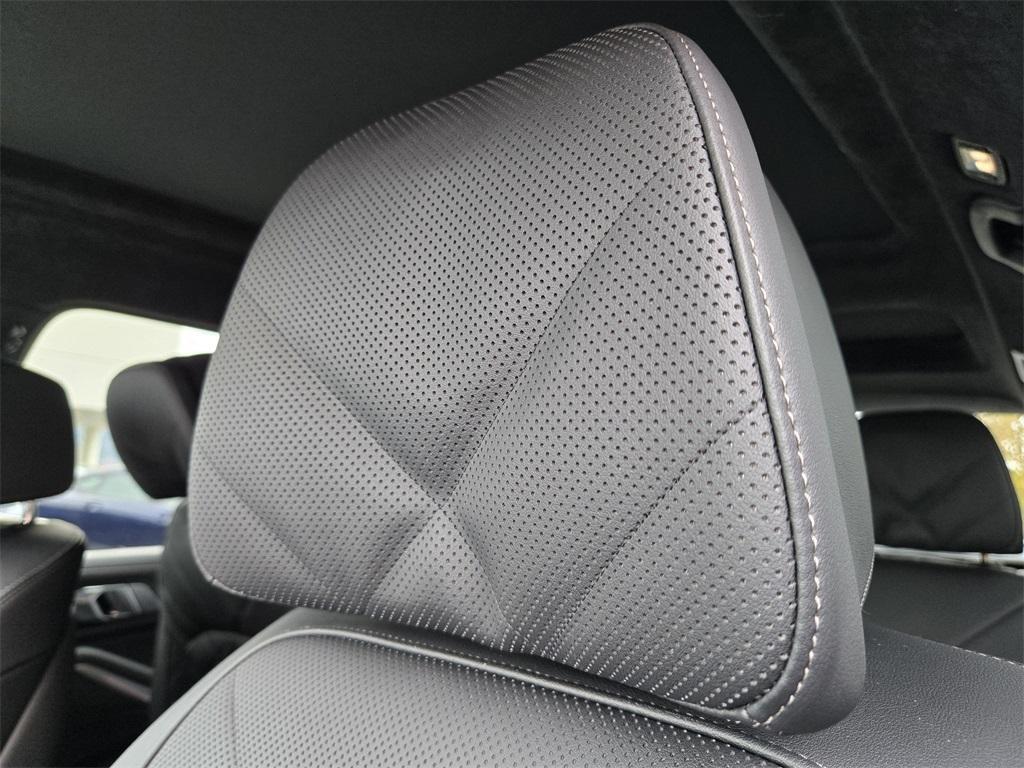 new 2026 BMW X7 car, priced at $98,535