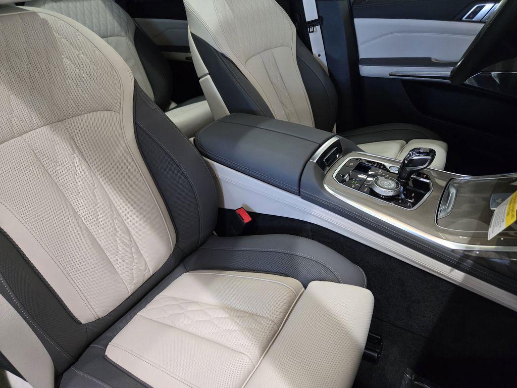 new 2026 BMW ALPINA XB7 car, priced at $164,549
