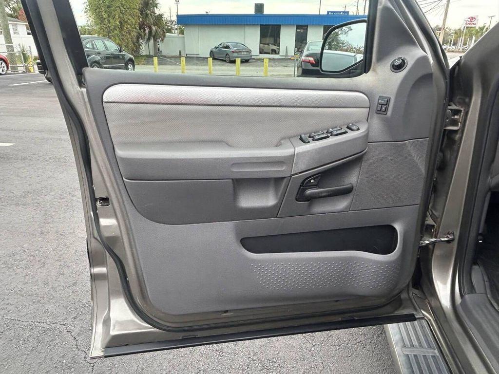 used 2003 Mercury Mountaineer car, priced at $5,900