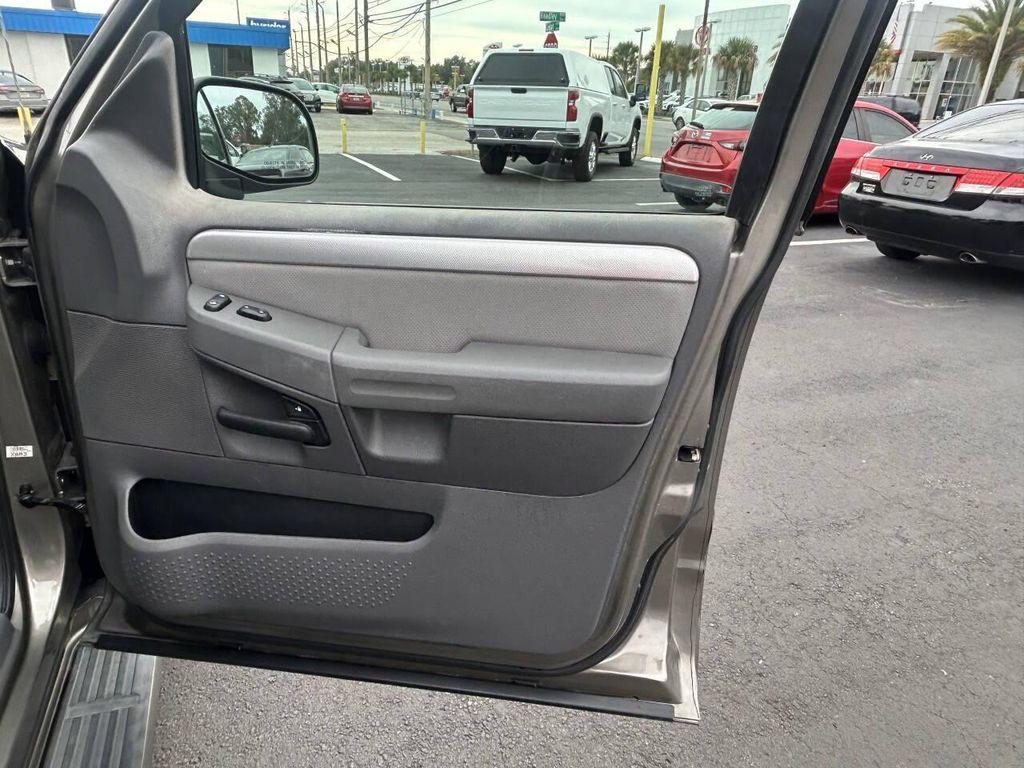 used 2003 Mercury Mountaineer car, priced at $5,900