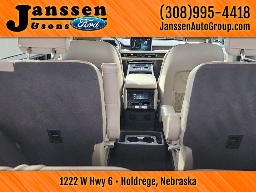 used 2022 Lincoln Aviator car, priced at $39,995