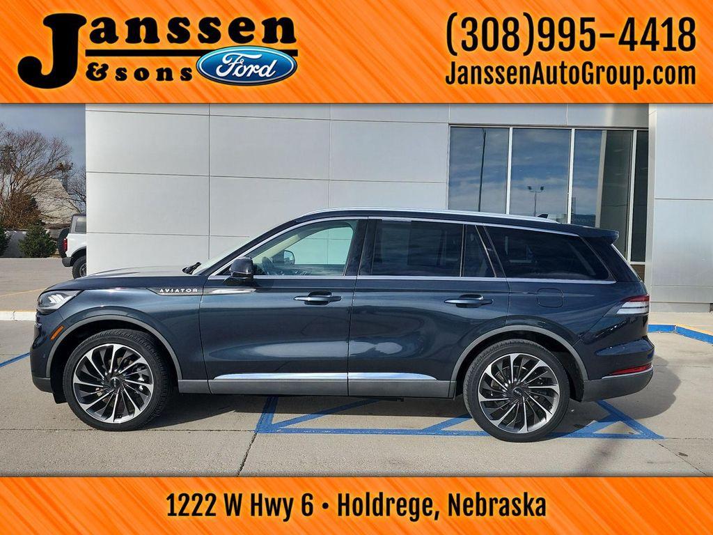 used 2022 Lincoln Aviator car, priced at $39,995