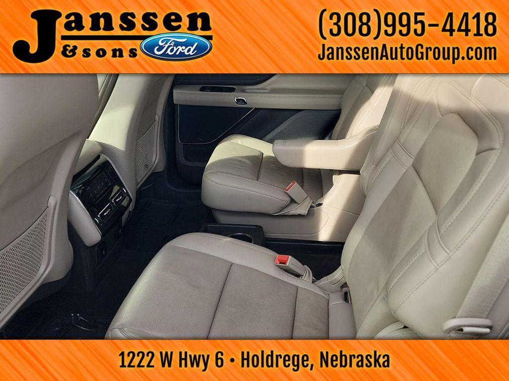 used 2022 Lincoln Aviator car, priced at $39,995