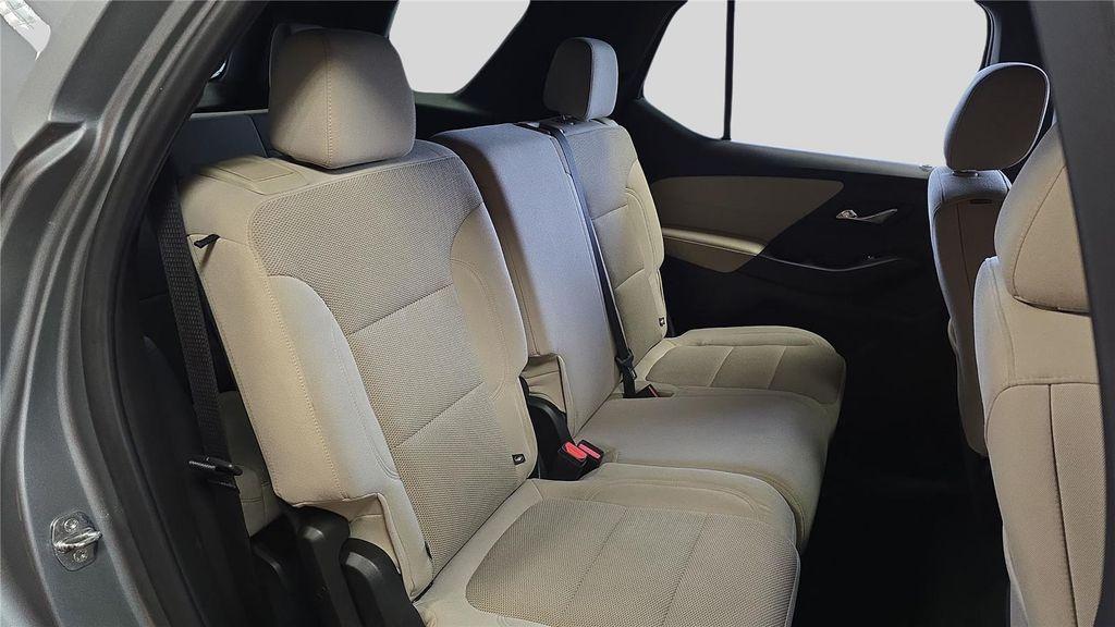 used 2023 Chevrolet Traverse car, priced at $24,100