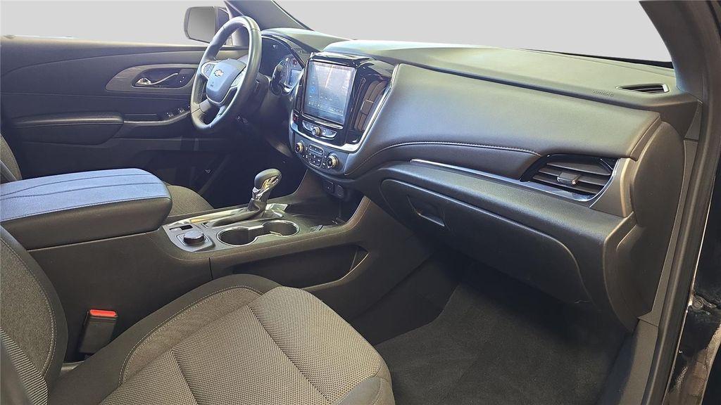 used 2023 Chevrolet Traverse car, priced at $26,700