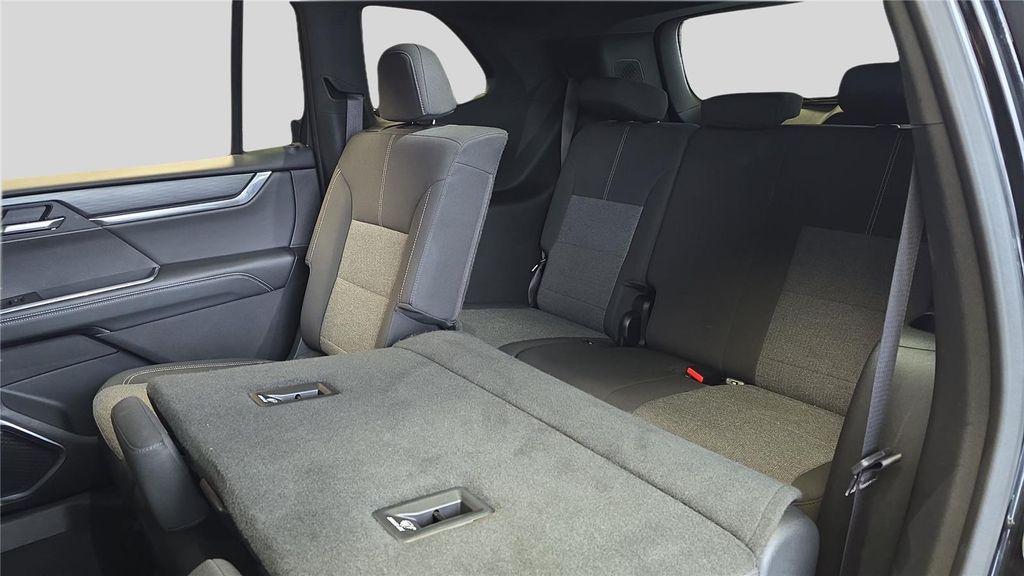 used 2025 GMC Acadia car, priced at $30,500