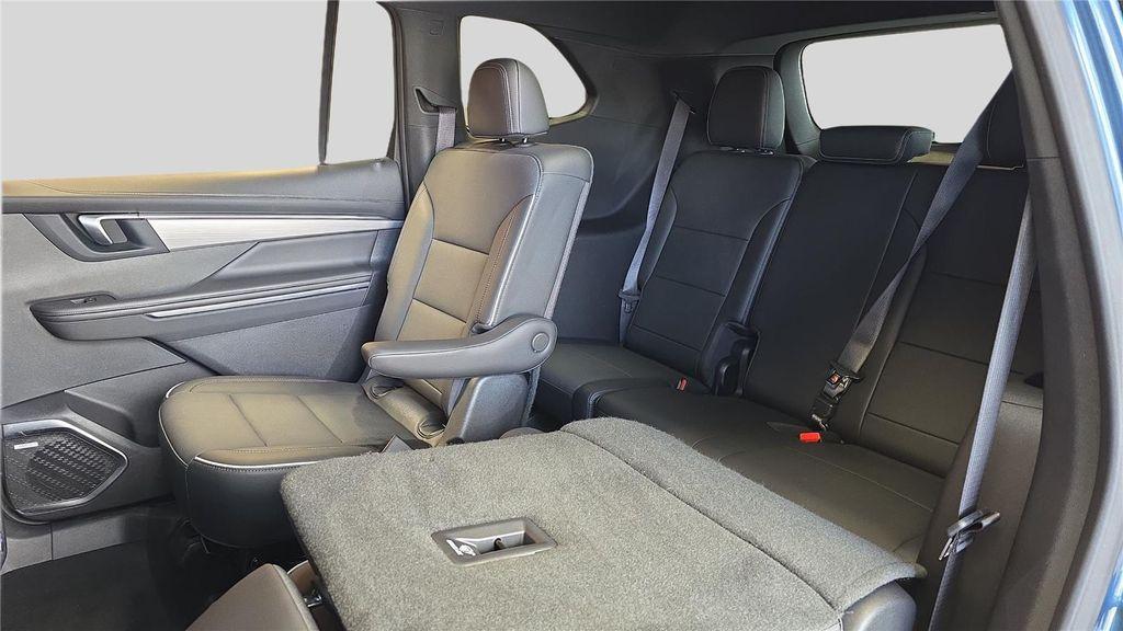 used 2025 Buick Enclave car, priced at $34,500