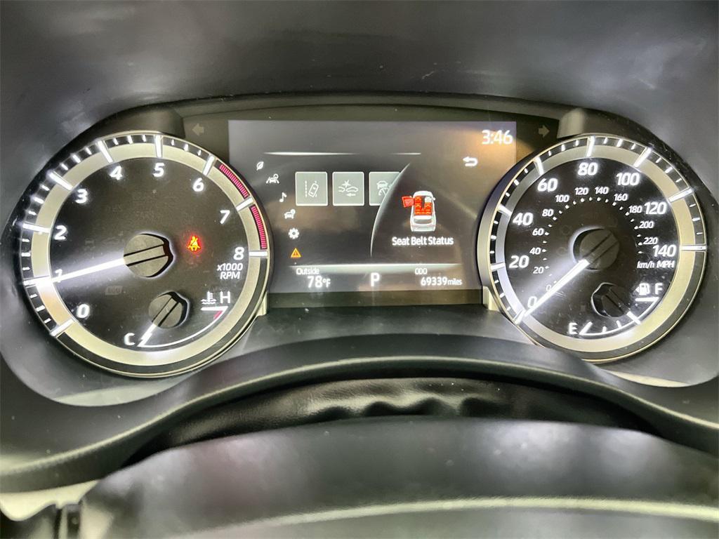 used 2023 Toyota Highlander car, priced at $27,587