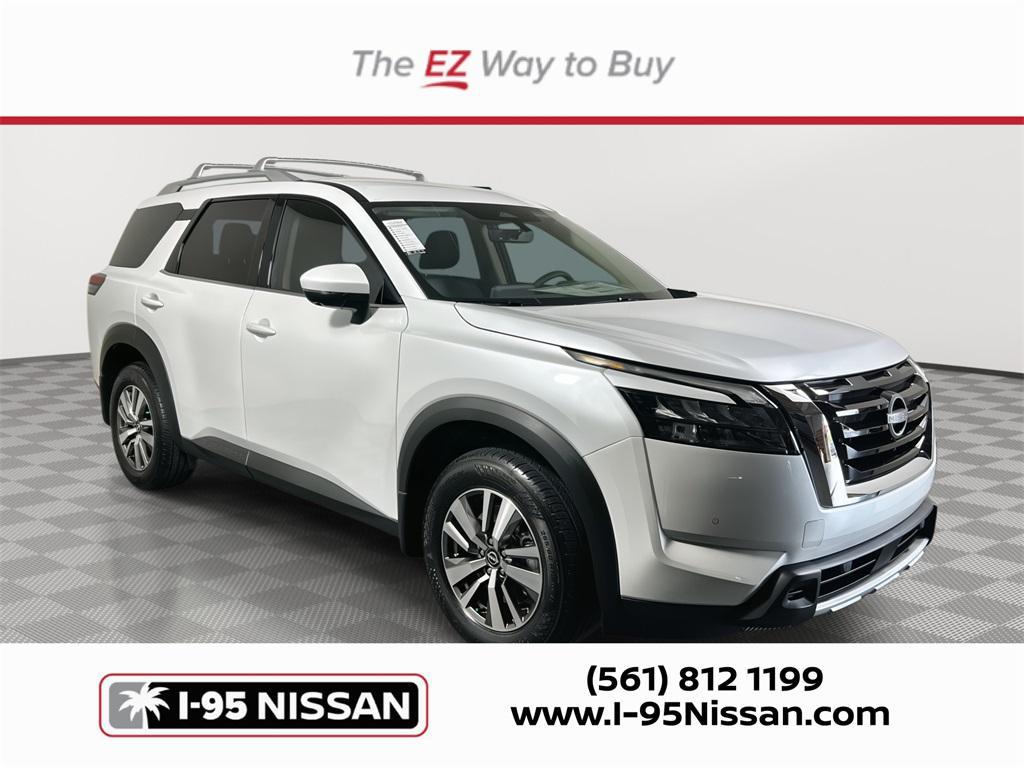 new 2025 Nissan Pathfinder car, priced at $35,634