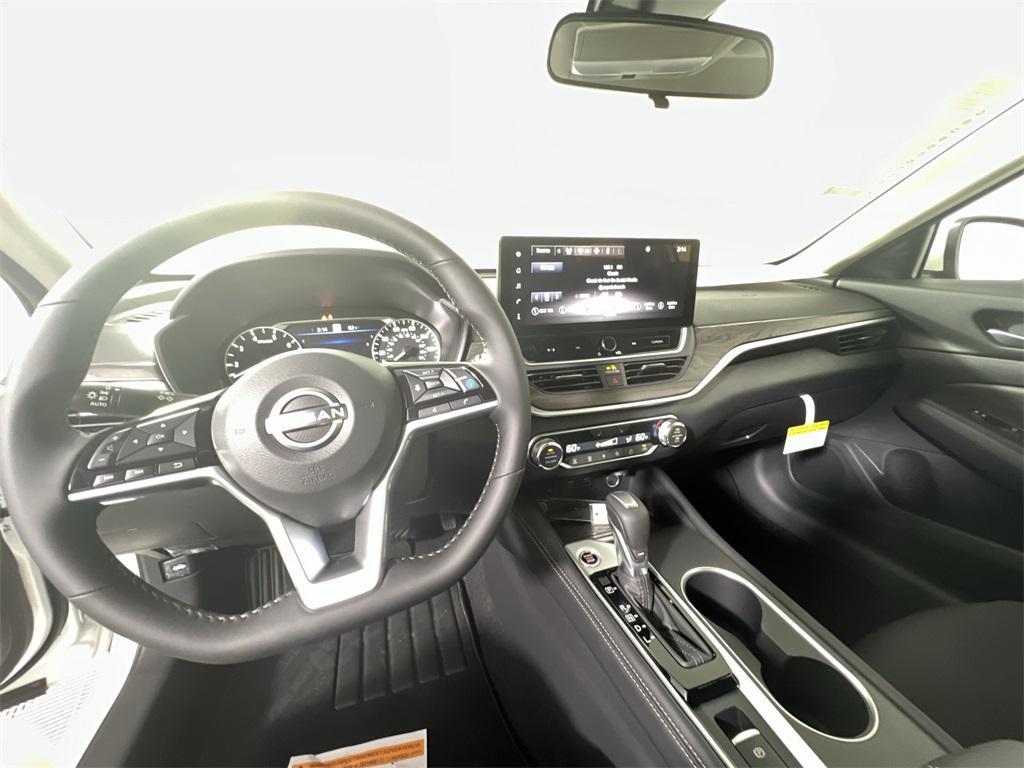 new 2025 Nissan Altima car, priced at $25,097