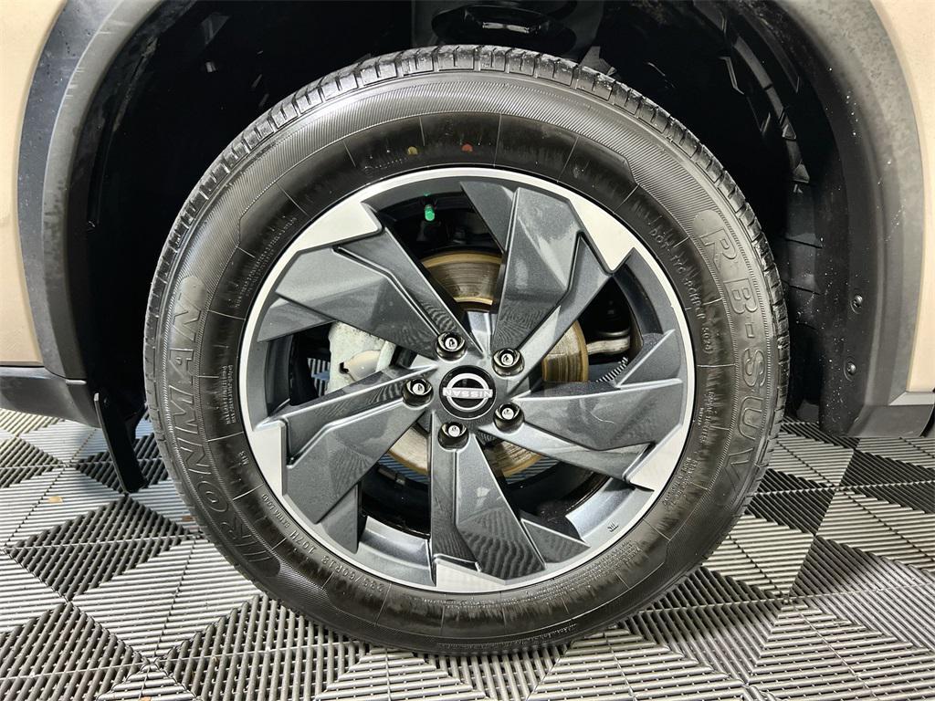 used 2024 Nissan Rogue car, priced at $16,953