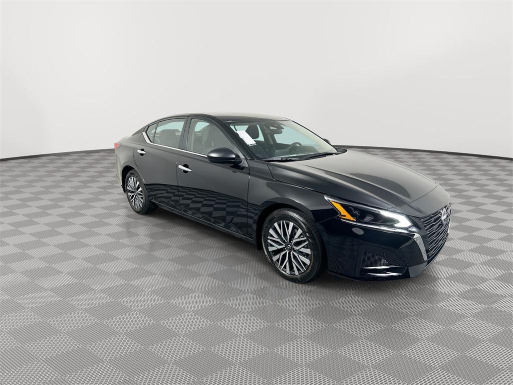 new 2025 Nissan Altima car, priced at $22,569