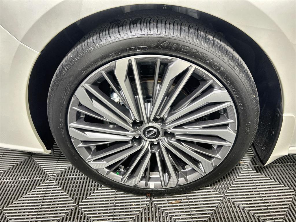 new 2025 Nissan Altima car, priced at $28,895