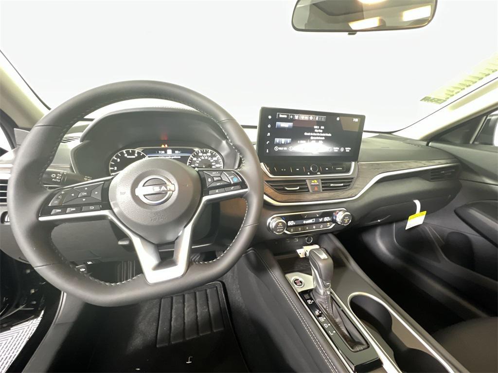 new 2025 Nissan Altima car, priced at $24,697