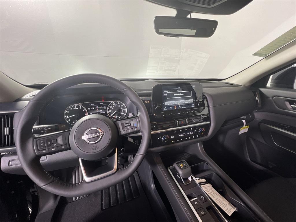 new 2025 Nissan Pathfinder car, priced at $40,234