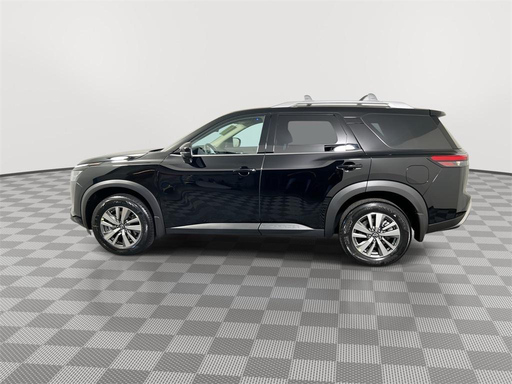 new 2025 Nissan Pathfinder car, priced at $40,234