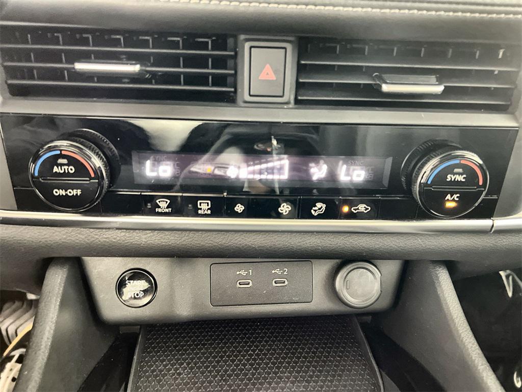 used 2024 Nissan Rogue car, priced at $15,997