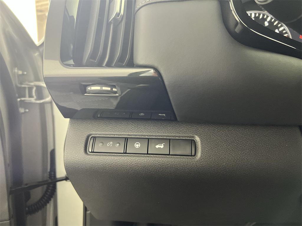 new 2025 Nissan Pathfinder car, priced at $32,114