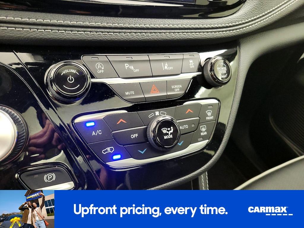 used 2026 Chrysler Pacifica car, priced at $41,998