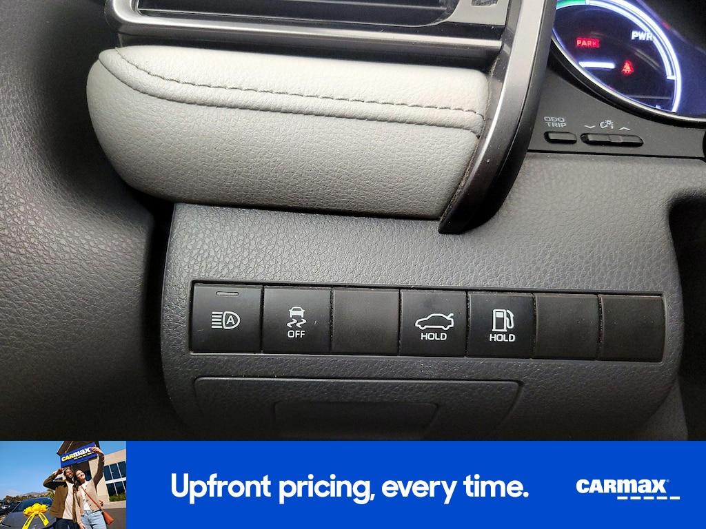 used 2020 Toyota Camry Hybrid car, priced at $25,998
