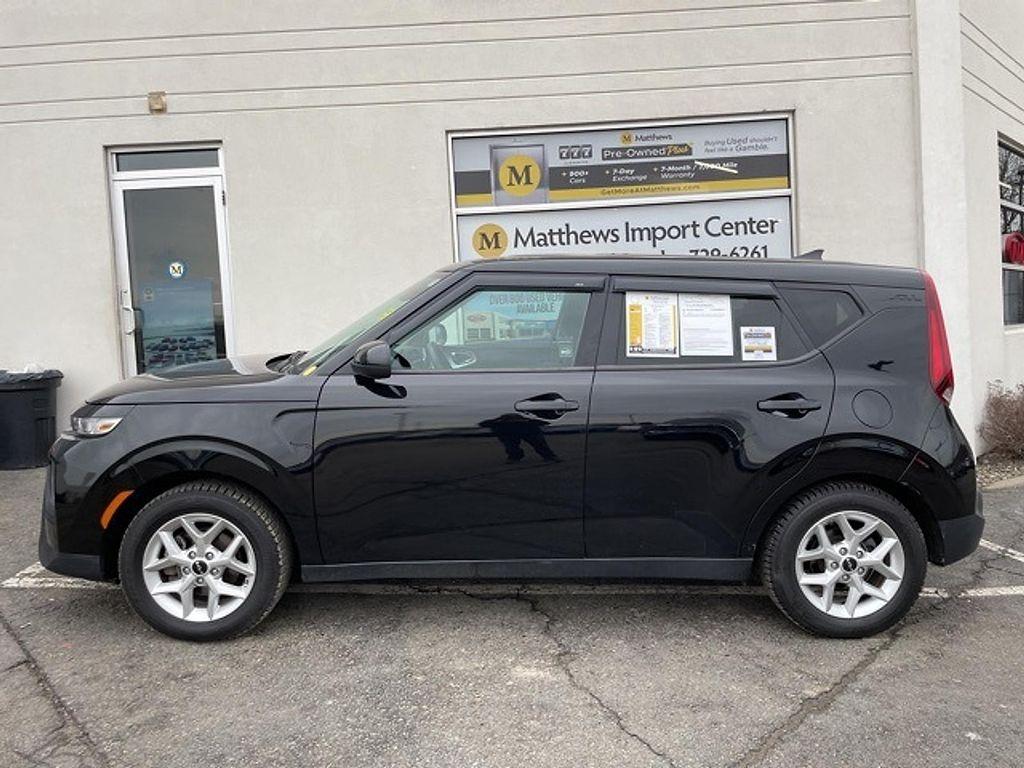 used 2022 Kia Soul car, priced at $16,990