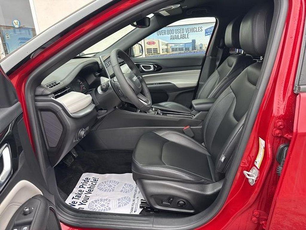 used 2025 Jeep Compass car, priced at $28,990